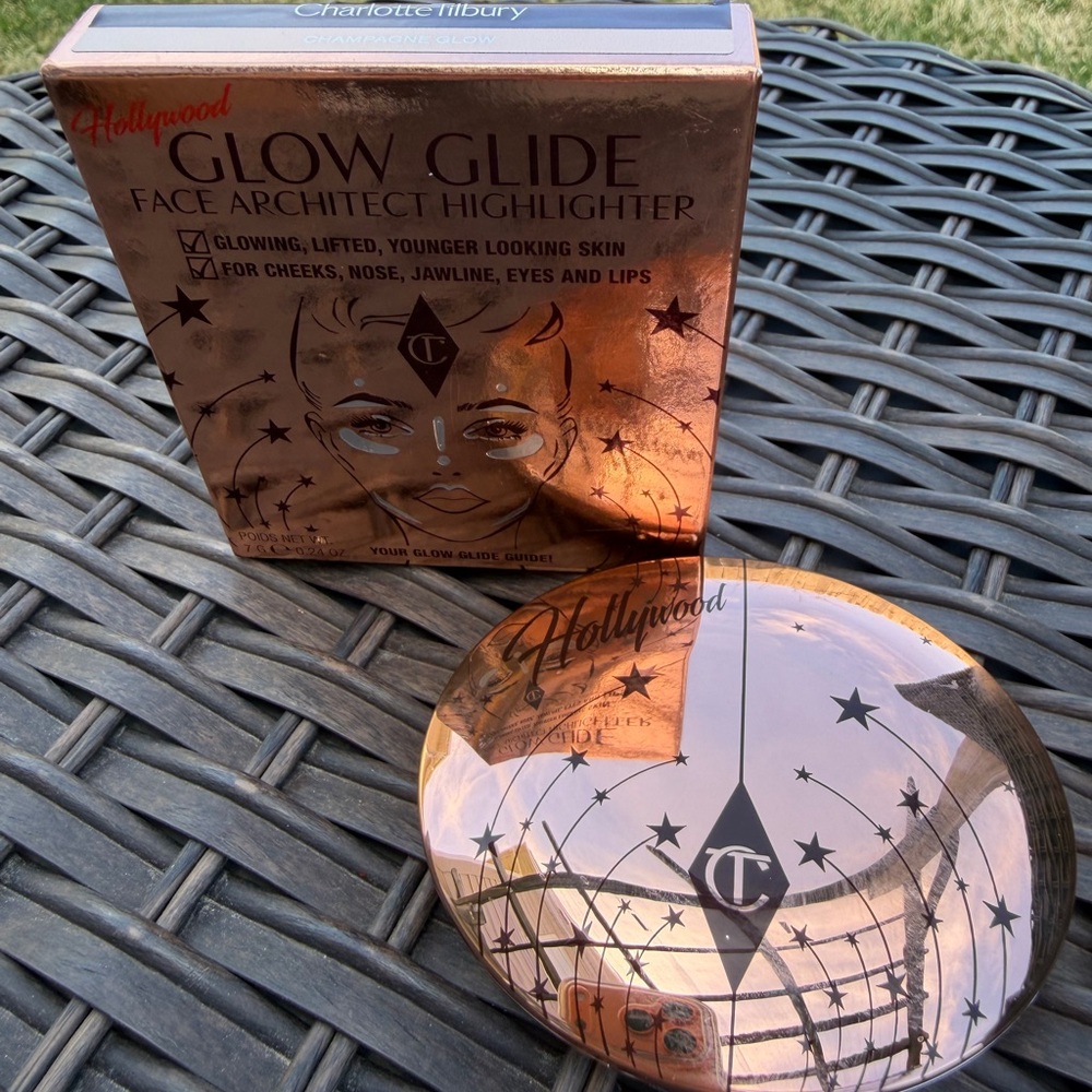 Charlotte Tilbury Hollywood Glow Glide Highlighter - Gold